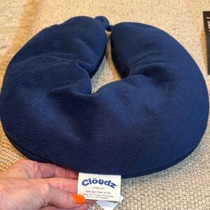 Cloudz Navy Travel Neck Pillow
